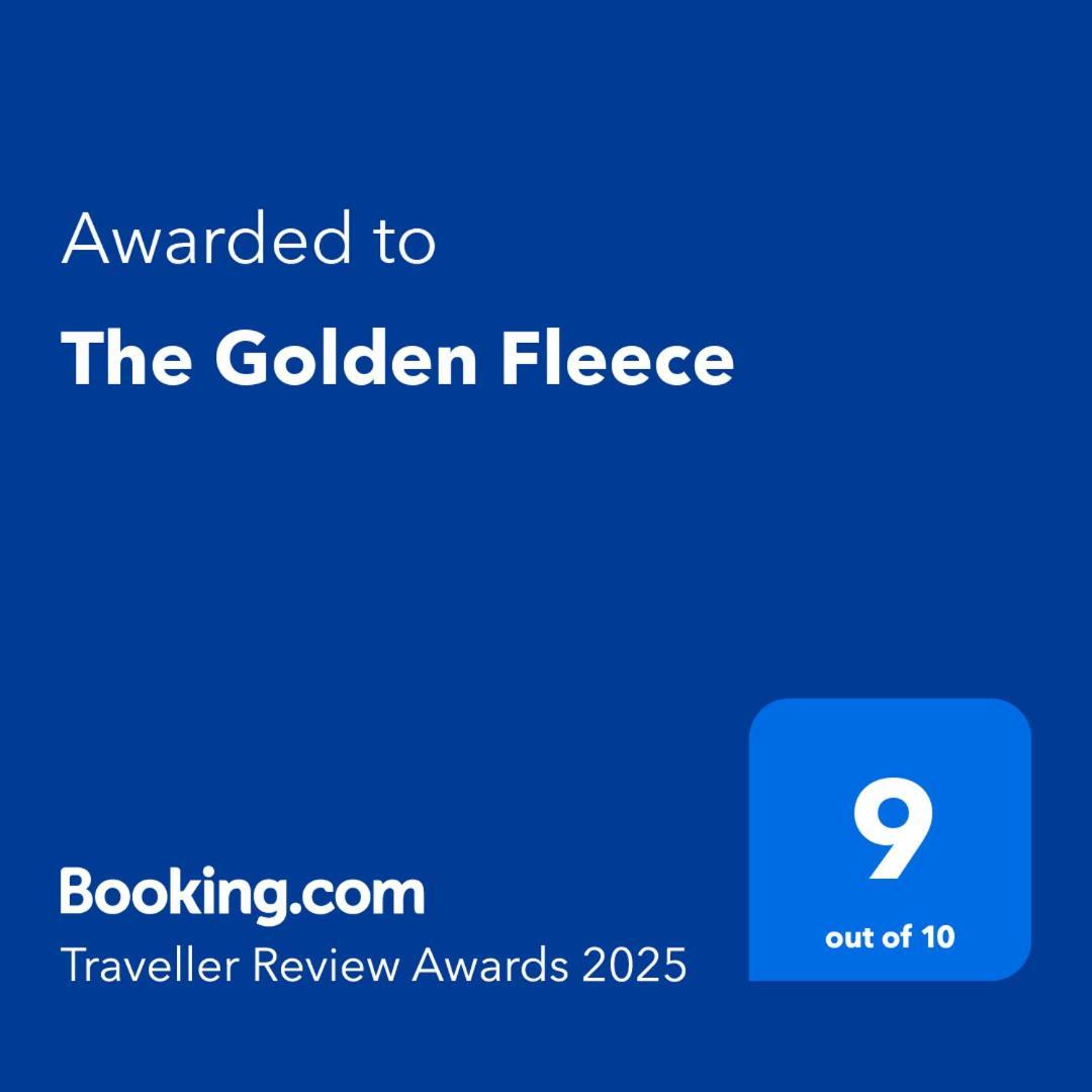 Hotel The Golden Fleece Chard Exteriér fotografie